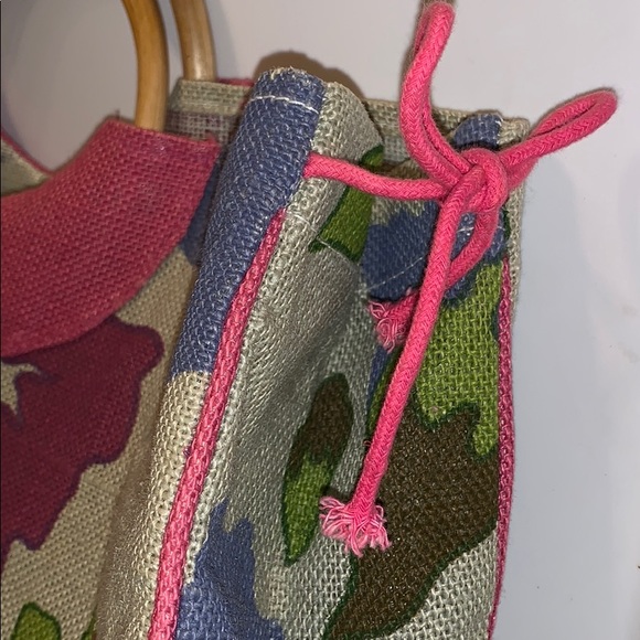 Burlap Beach/Shopping Bag with Bamboo Handles - Picture 4 of 6